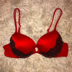 ❤️ Victoria’s Secret Red Very Sexy Push Up Bra 36B